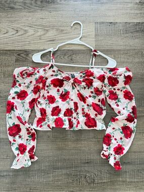 Divided Red Rose Print Off-Shoulder Crop Top